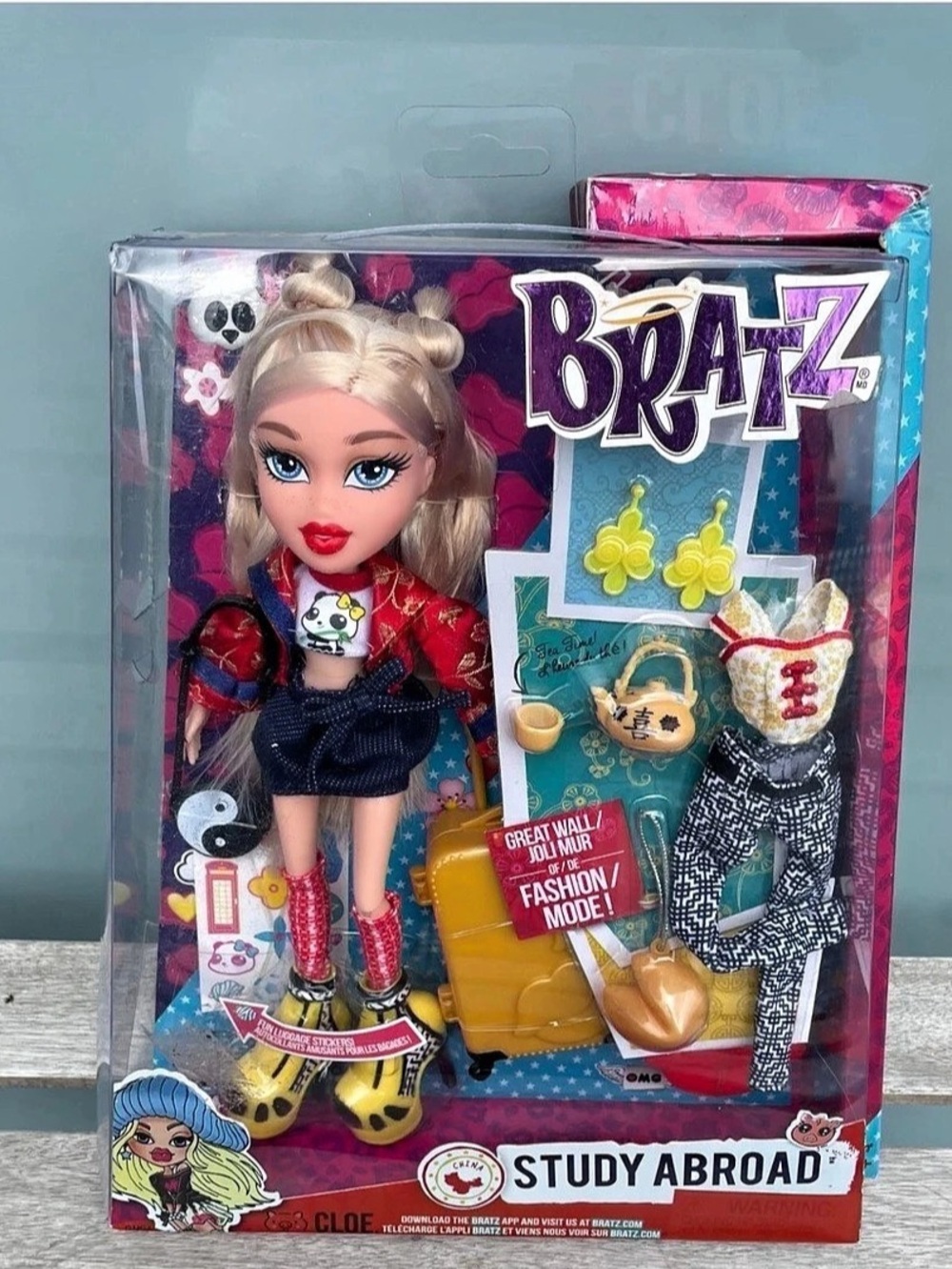 Bratz Doll Study Abroad Cloe Travels To China 2015 Factory Sealed New